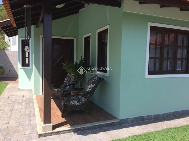Casa com 4 Suítes em Canasvieiras: 22ª foto da galeria de imagens do imóvel