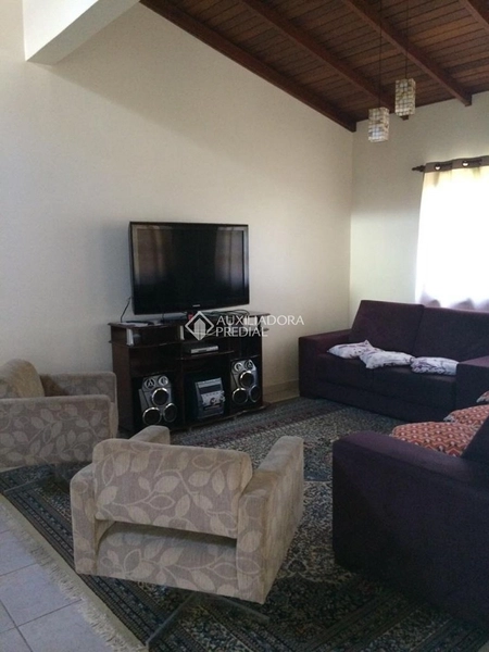 Casa com 4 Suítes em Canasvieiras: 33ª foto da galeria de imagens do imóvel