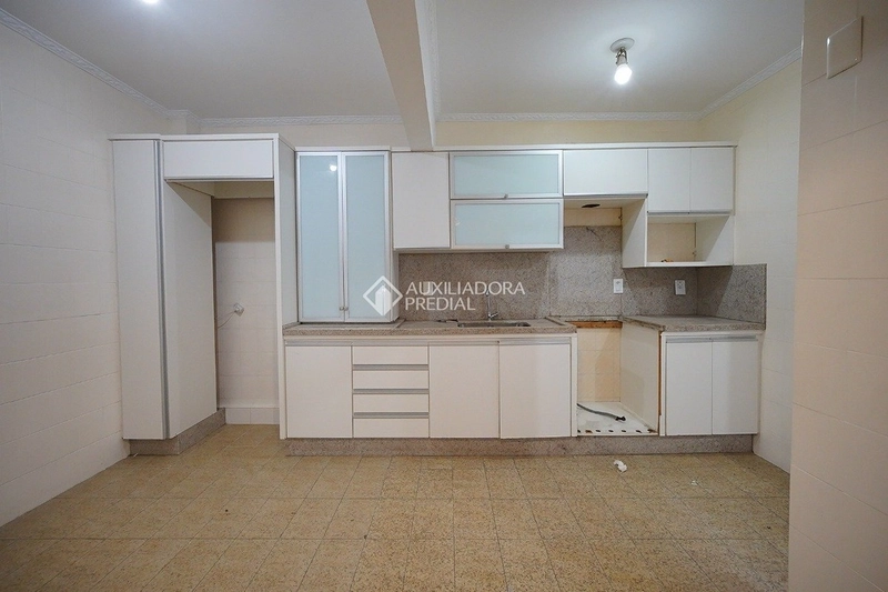 Apartamento mobiliado com 2 quartos - reformado - Centro - Florianópolis/SC: 5ª foto da galeria de imagens do imóvel