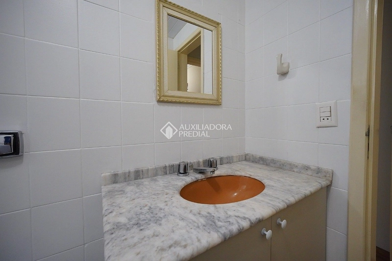 Apartamento mobiliado com 2 quartos - reformado - Centro - Florianópolis/SC: 18ª foto da galeria de imagens do imóvel