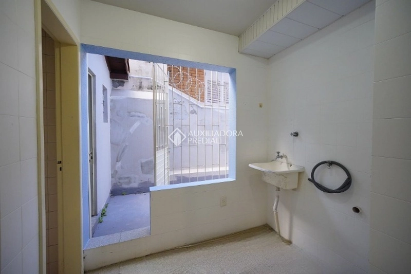 Apartamento mobiliado com 2 quartos - reformado - Centro - Florianópolis/SC: 20ª foto da galeria de imagens do imóvel