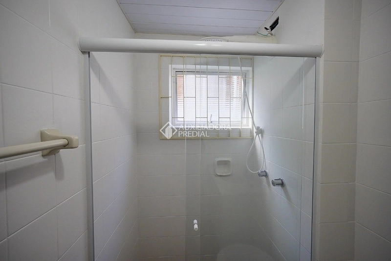 Apartamento mobiliado com 2 quartos - reformado - Centro - Florianópolis/SC: 19ª foto da galeria de imagens do imóvel