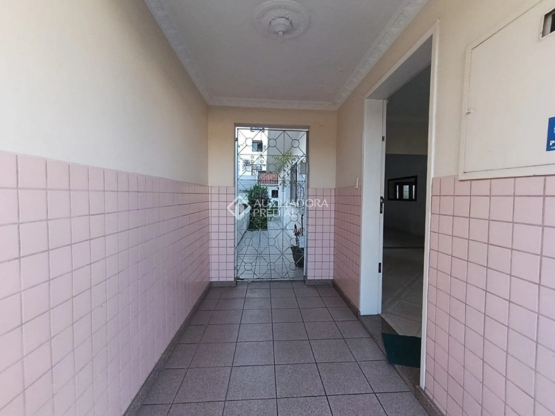 Casa 3 dormitórios - Centro de Florianópolis: 8ª foto da galeria de imagens do imóvel