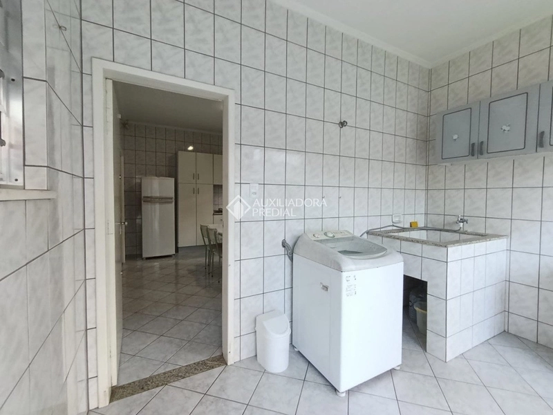 Casa 3 dormitórios - Centro de Florianópolis: 12ª foto da galeria de imagens do imóvel