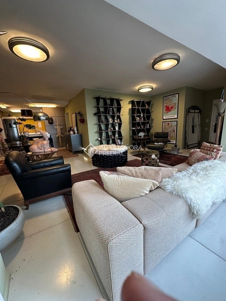 Apartamento amplo para alugar próximo ao Shopping Beira-Mar Florianópolis | 5 quartos | 2 suítes | alto padrão: 5ª foto da galeria de imagens do imóvel