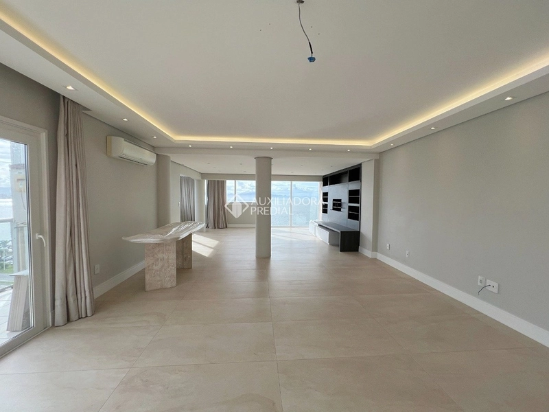 Cobertura Duplex à venda na Beira-Mar Norte | Vista frontal para o mar | Centro de Florianópolis: 15ª foto da galeria de imagens do imóvel