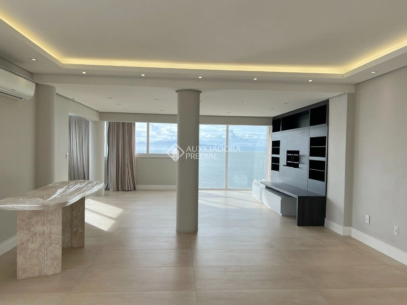 Cobertura Duplex à venda na Beira-Mar Norte | Vista frontal para o mar | Centro de Florianópolis: 14ª foto da galeria de imagens do imóvel