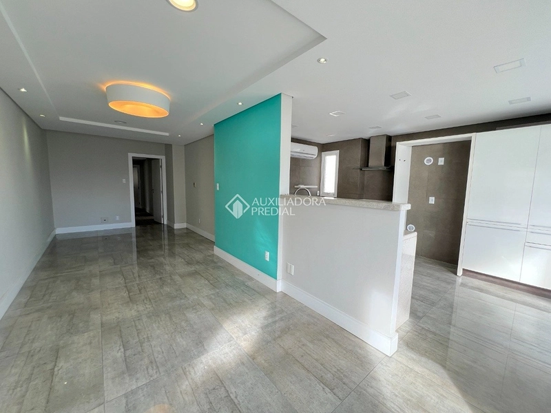 Cobertura Duplex à venda na Beira-Mar Norte | Vista frontal para o mar | Centro de Florianópolis: 33ª foto da galeria de imagens do imóvel