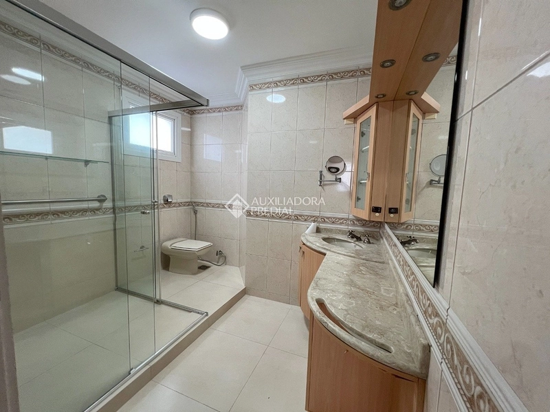 Cobertura Duplex à venda na Beira-Mar Norte | Vista frontal para o mar | Centro de Florianópolis: 46ª foto da galeria de imagens do imóvel