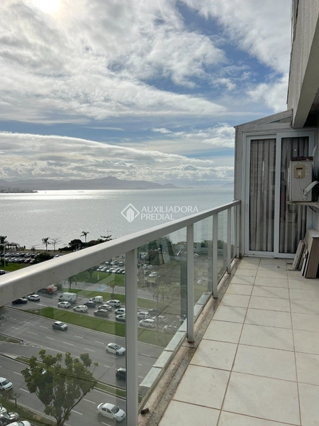 Cobertura Duplex à venda na Beira-Mar Norte | Vista frontal para o mar | Centro de Florianópolis: 12ª foto da galeria de imagens do imóvel