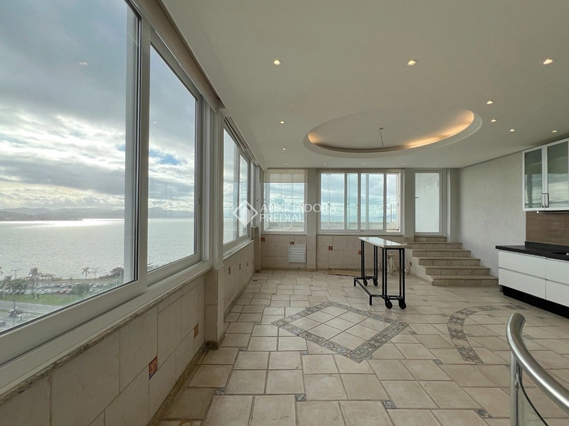Cobertura Duplex à venda na Beira-Mar Norte | Vista frontal para o mar | Centro de Florianópolis: 48ª foto da galeria de imagens do imóvel