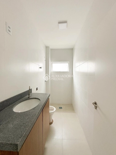 Apartamento reformado à venda no Kobrasol | 2 dormitórios | 68 m² | São José/SC: 10ª foto da galeria de imagens do imóvel