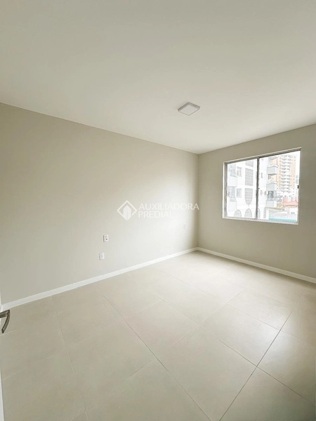 Apartamento reformado à venda no Kobrasol | 2 dormitórios | 68 m² | São José/SC: 9ª foto da galeria de imagens do imóvel