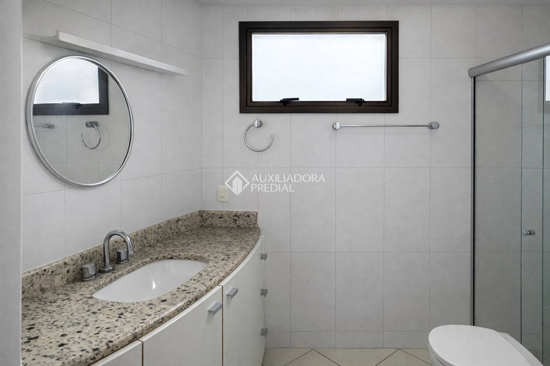 Apartamento para alugar no Centro de Florianópolis | 3 dormitórios | Próximo à Beira-Mar Norte: 34ª foto da galeria de imagens do imóvel