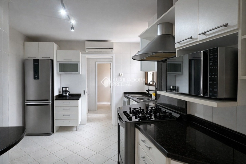 Apartamento para alugar no Centro de Florianópolis | 3 dormitórios | Próximo à Beira-Mar Norte: 13ª foto da galeria de imagens do imóvel