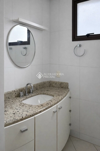 Apartamento para alugar no Centro de Florianópolis | 3 dormitórios | Próximo à Beira-Mar Norte: 32ª foto da galeria de imagens do imóvel