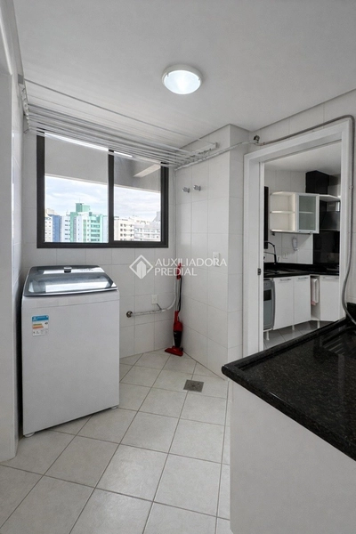 Apartamento para alugar no Centro de Florianópolis | 3 dormitórios | Próximo à Beira-Mar Norte: 20ª foto da galeria de imagens do imóvel