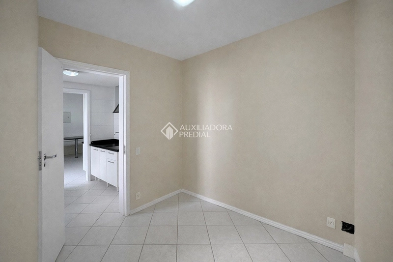 Apartamento para alugar no Centro de Florianópolis | 3 dormitórios | Próximo à Beira-Mar Norte: 21ª foto da galeria de imagens do imóvel