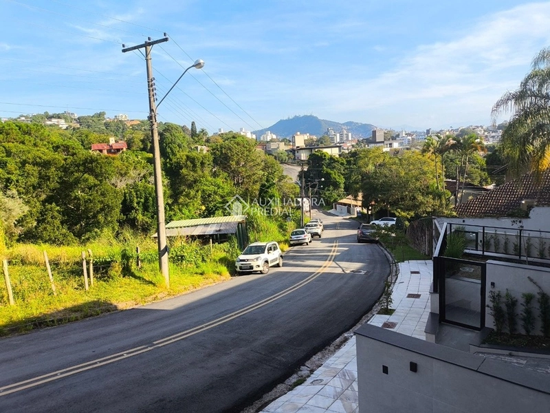 Casa para alugar no bairro João Paulo em Florianópolis | 3 suítes | Espaço gourmet: 29ª foto da galeria de imagens do imóvel