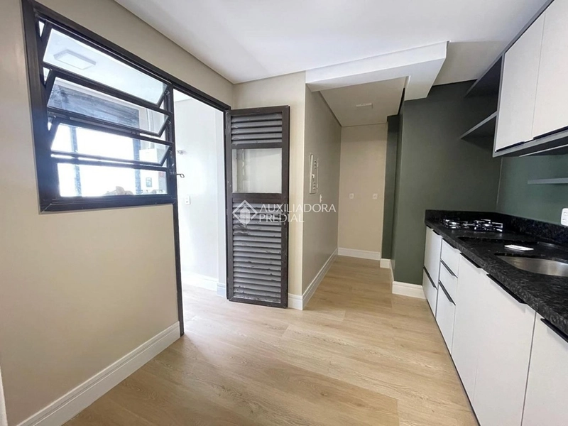 Apartamento mobiliado para alugar na Agronômica | 2 suítes | Próximo à Beira-Mar Norte | Florianópolis: 8ª foto da galeria de imagens do imóvel