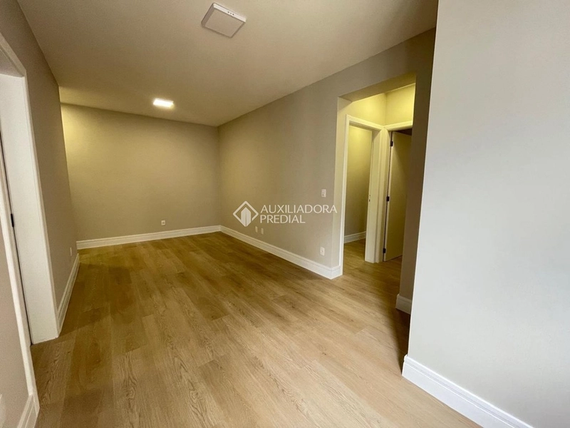 Apartamento mobiliado para alugar na Agronômica | 2 suítes | Próximo à Beira-Mar Norte | Florianópolis: 3ª foto da galeria de imagens do imóvel