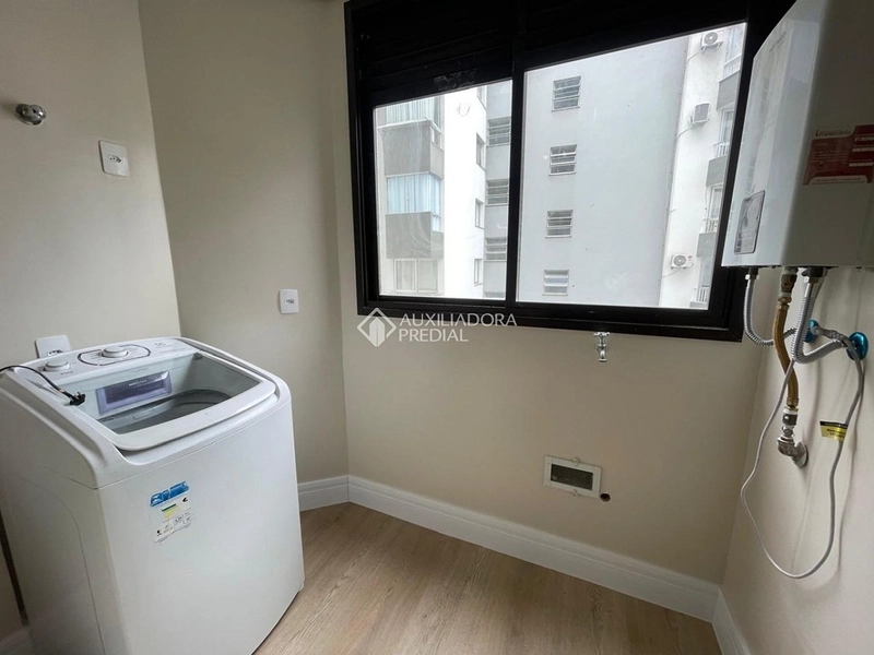 Apartamento mobiliado para alugar na Agronômica | 2 suítes | Próximo à Beira-Mar Norte | Florianópolis: 10ª foto da galeria de imagens do imóvel