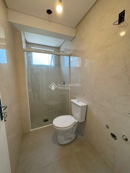 Apartamento reformado com vista para as pontes | 2 dormitórios | Centro de Florianópolis: 10ª foto da galeria de imagens do imóvel