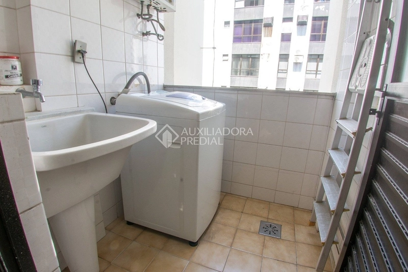 Apartamento com vista para o mar no Centro de Florianópolis | 2 dormitórios | mobiliado | próximo à Beira-Mar: 10ª foto da galeria de imagens do imóvel