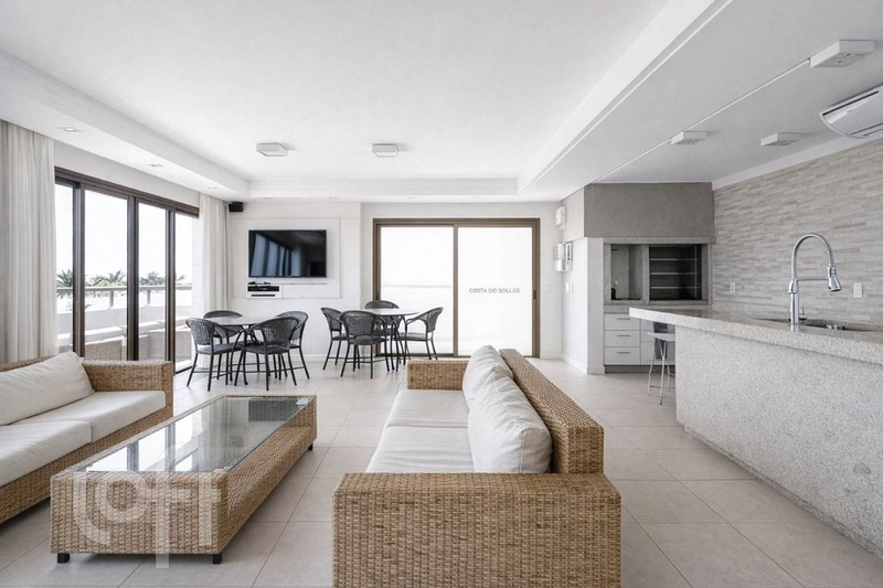 Apartamento 2 dormitórios com suíte e vista para o mar em Florianópolis – condomínio com rooftop e lazer completo: 13ª foto da galeria de imagens do imóvel