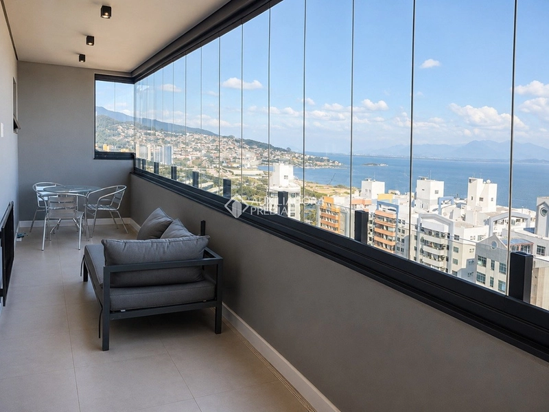 Apartamento no centro de Florianópolis em  condomínio clube: 2ª foto da galeria de imagens do imóvel