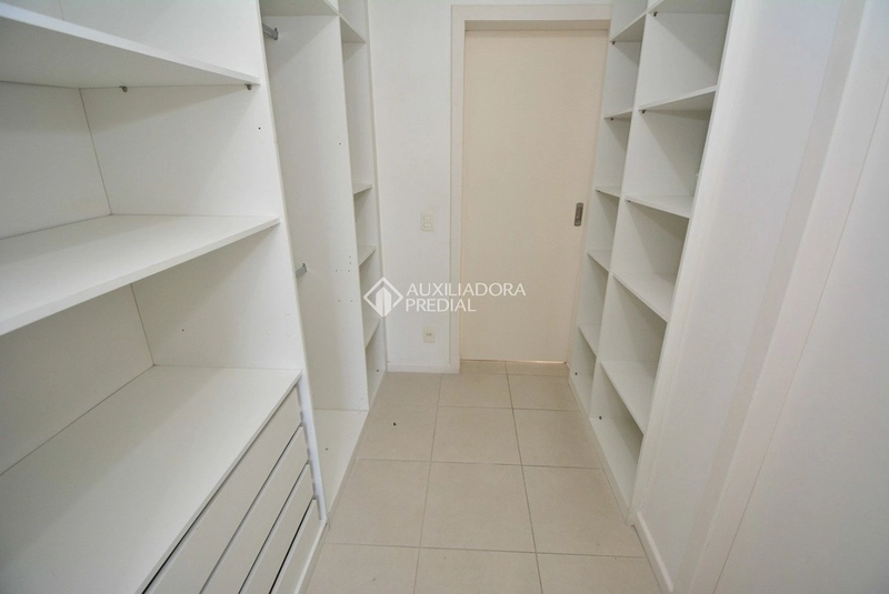 Cobertura à venda no Centro de Florianópolis | 316 m² privativos | 5 vagas de garagem: 23ª foto da galeria de imagens do imóvel