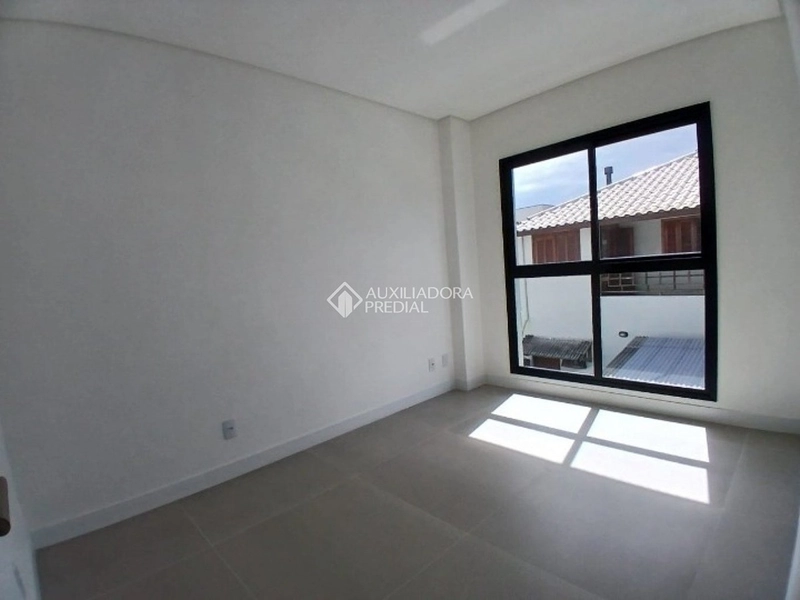 Apartamento para alugar no Ribeirão da Ilha em Florianópolis | 2 dormitórios | Sacada com churrasqueira: 8ª foto da galeria de imagens do imóvel