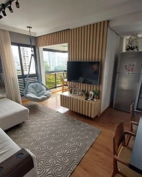 Apartamento à venda na Agronômica Florianópolis | 2 dormitórios (1 suíte) | vista panorâmica | mobiliado: 2ª foto da galeria de imagens do imóvel