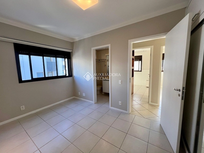 Apartamento à venda próximo à Beira-Mar Norte Florianópolis | 3 dormitórios (1 suíte) | 2 vagas | localização privilegiada: 8ª foto da galeria de imagens do imóvel