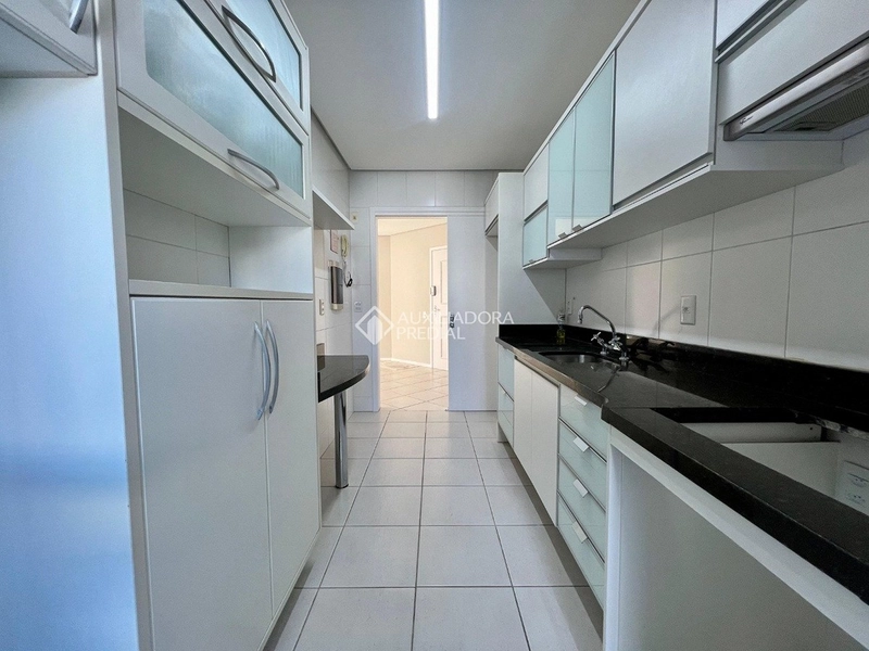 Apartamento à venda próximo à Beira-Mar Norte Florianópolis | 3 dormitórios (1 suíte) | 2 vagas | localização privilegiada: 17ª foto da galeria de imagens do imóvel