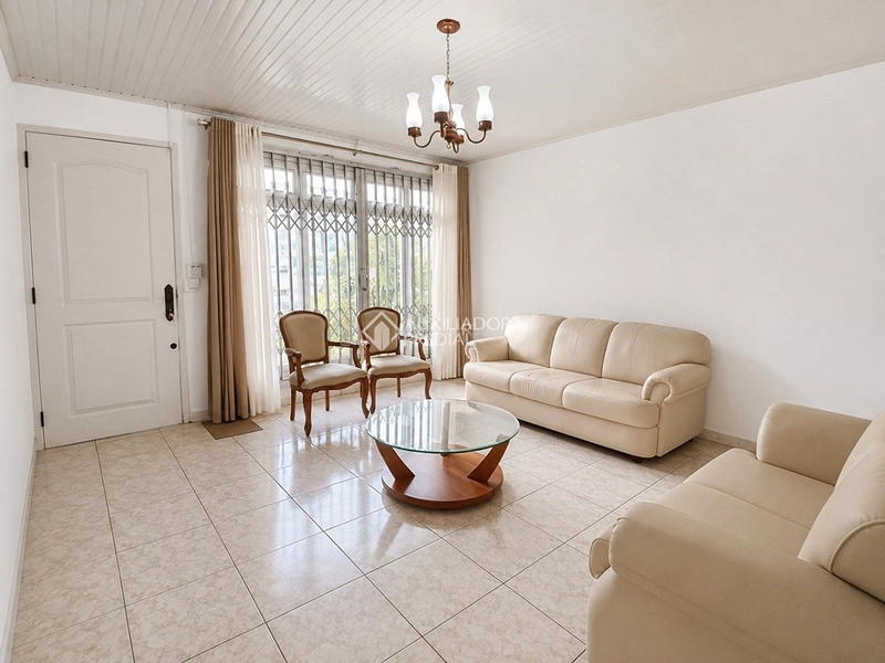 Casa 3 dormitórios sendo 1 suíte semi mobiliada para locação na Trindade: 18ª foto da galeria de imagens do imóvel