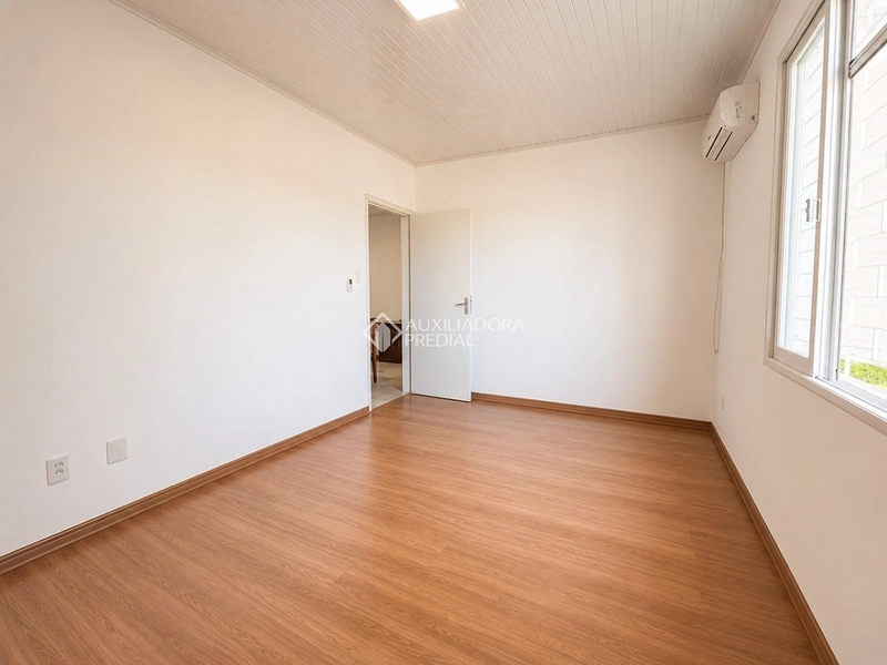 Casa 3 dormitórios sendo 1 suíte semi mobiliada para locação na Trindade: 3ª foto da galeria de imagens do imóvel