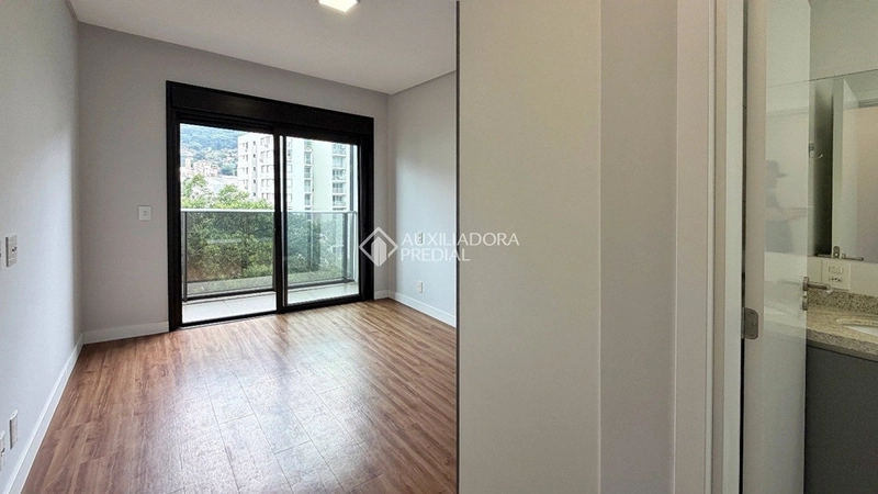 Apartamento novo à venda na Av. Hercílio Luz | 2 suítes | 2 vagas | Centro de Florianópolis: 8ª foto da galeria de imagens do imóvel