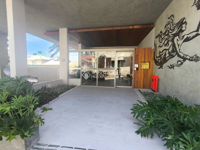 Apartamento duplex mobiliado para alugar em Florianópolis | 2 suítes | 2 vagas de garagem: 18ª foto da galeria de imagens do imóvel