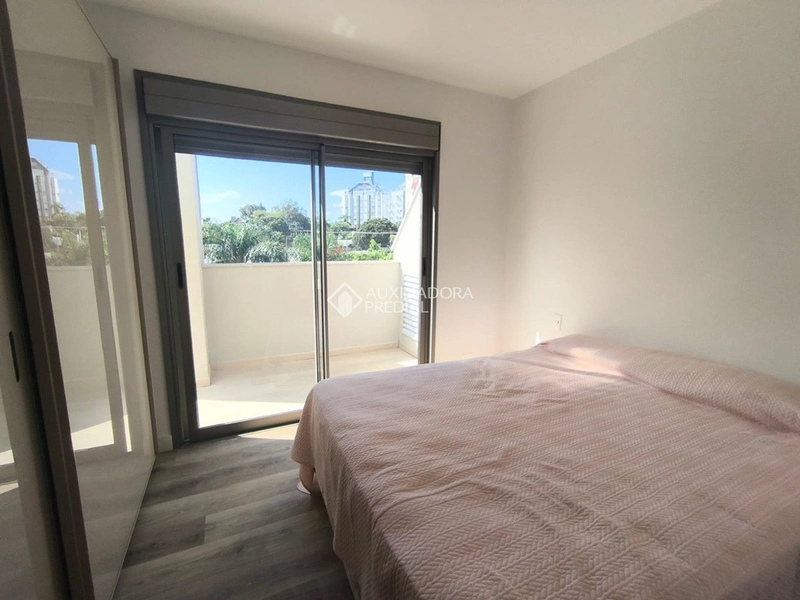 Apartamento duplex mobiliado para alugar em Florianópolis | 2 suítes | 2 vagas de garagem: 8ª foto da galeria de imagens do imóvel