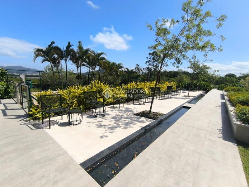 Apartamento duplex mobiliado para alugar em Florianópolis | 2 suítes | 2 vagas de garagem: 29ª foto da galeria de imagens do imóvel