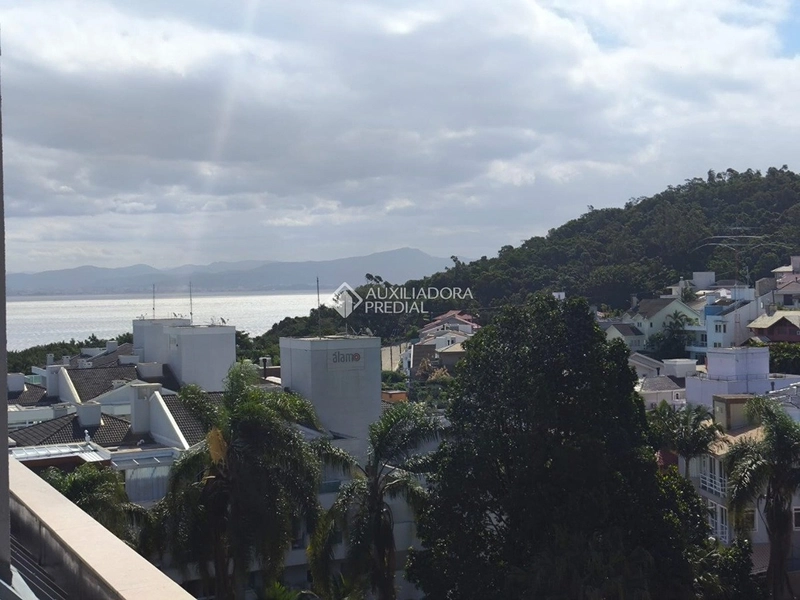 Apartamento duplex mobiliado para alugar em Florianópolis | 2 suítes | 2 vagas de garagem: 16ª foto da galeria de imagens do imóvel