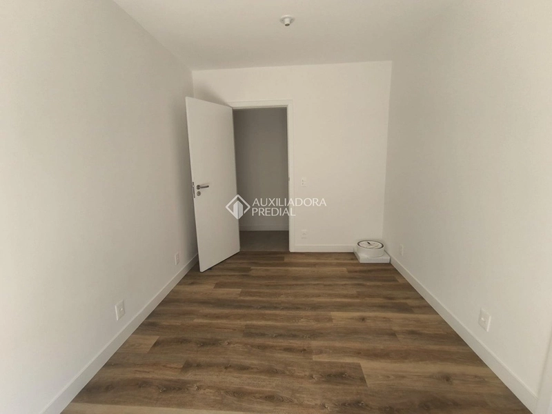 Apartamento duplex mobiliado para alugar em Florianópolis | 2 suítes | 2 vagas de garagem: 11ª foto da galeria de imagens do imóvel