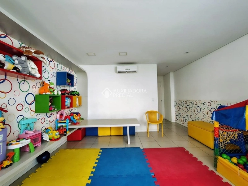 Apartamento para alugar no Estreito com vista para o mar | 2 dormitórios (1 suíte) | sacada com churrasqueira | lazer completo: 43ª foto da galeria de imagens do imóvel