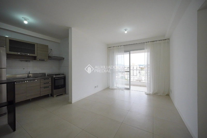 Apartamento para alugar no Estreito com vista para o mar | 2 dormitórios (1 suíte) | sacada com churrasqueira | lazer completo: 2ª foto da galeria de imagens do imóvel