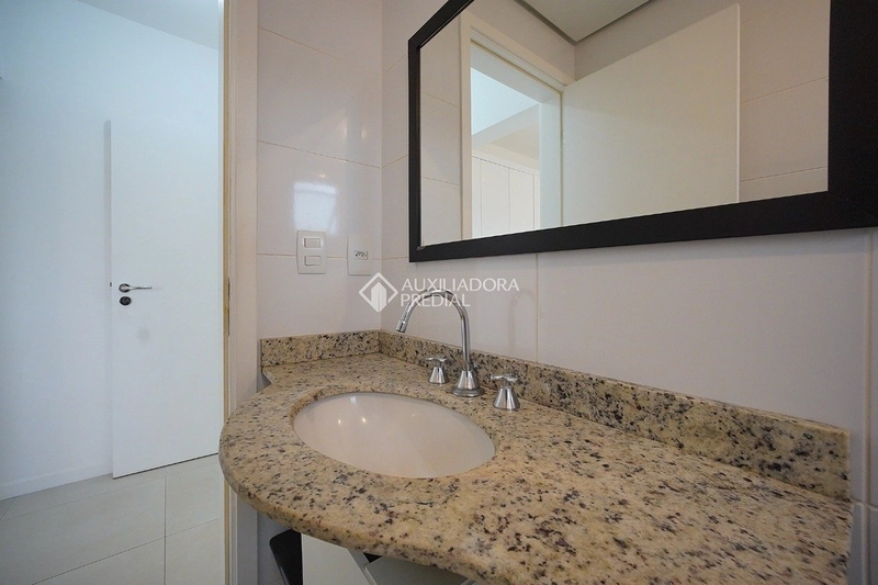 Apartamento para alugar no Estreito com vista para o mar | 2 dormitórios (1 suíte) | sacada com churrasqueira | lazer completo: 24ª foto da galeria de imagens do imóvel