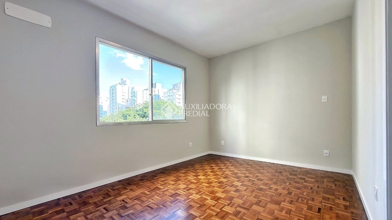 Amplo, reformado, 3 quartos e 1 vaga no Centro de Florianópolis: 11ª foto da galeria de imagens do imóvel