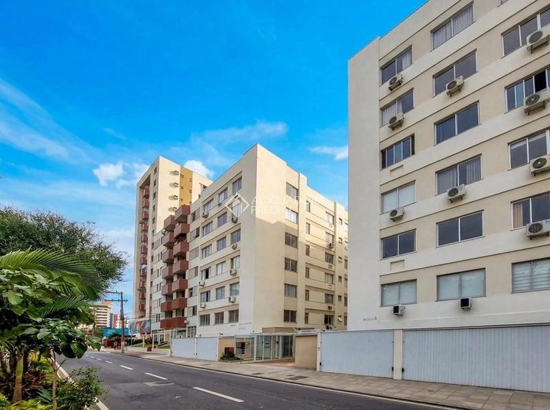 Amplo, reformado, 3 quartos e 1 vaga no Centro de Florianópolis: 17ª foto da galeria de imagens do imóvel