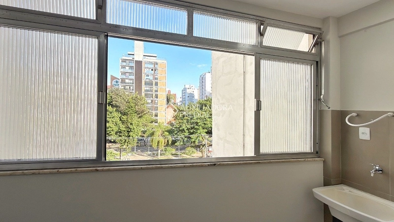 Amplo, reformado, 3 quartos e 1 vaga no Centro de Florianópolis: 7ª foto da galeria de imagens do imóvel