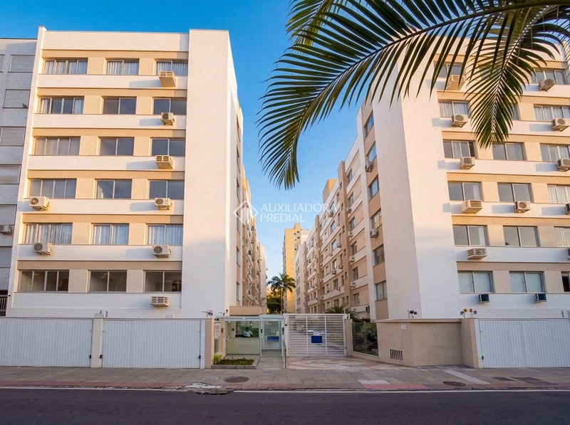 Amplo, reformado, 3 quartos e 1 vaga no Centro de Florianópolis: 16ª foto da galeria de imagens do imóvel